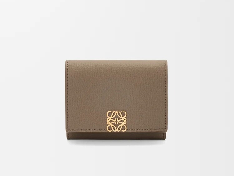 ロエベアナグラム トライフォールド ウォレット（ペブルグレインカーフ）